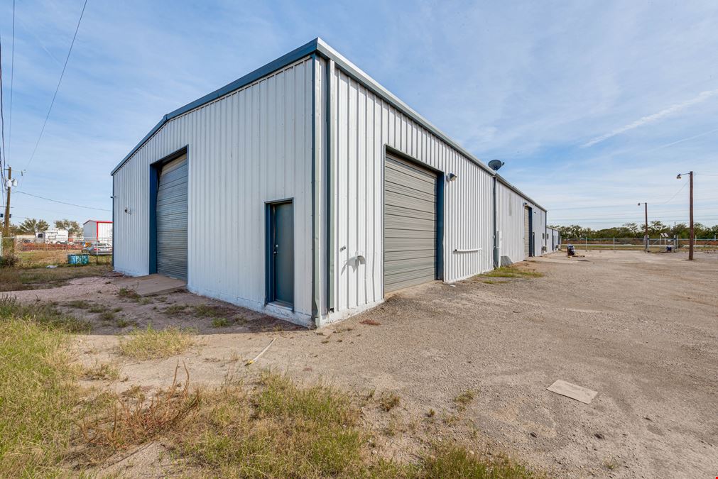 Warehouse/Office Off E Hwy 80
