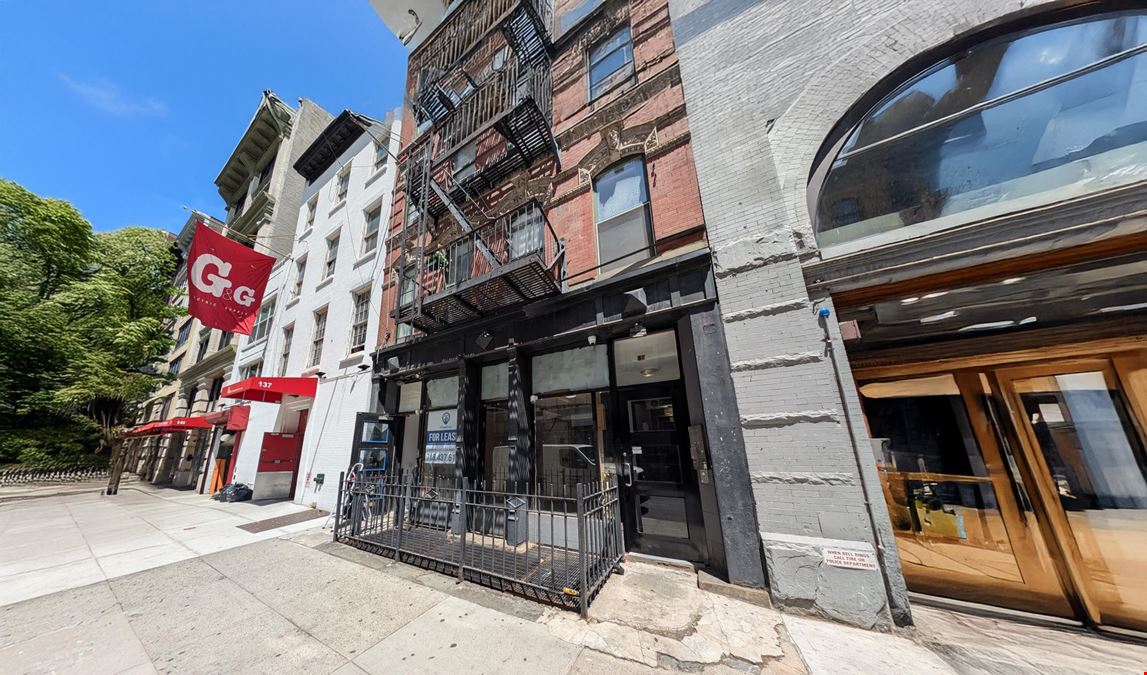 900 SF | 135 W 24th Street | Retail Space with 18-Feet of Glass Frontage for Lease