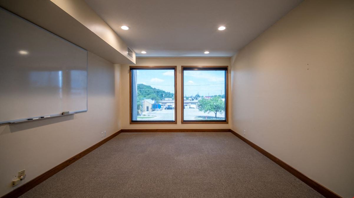 South Broadway Professional Suites