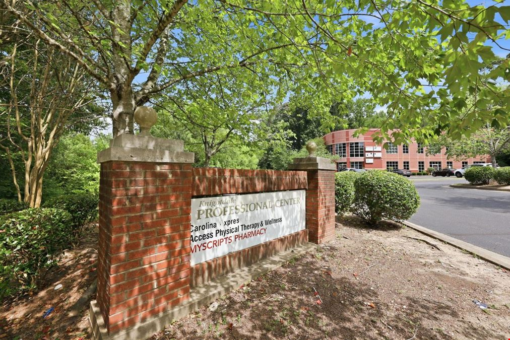 3 Suites at 502 McKnight Drive