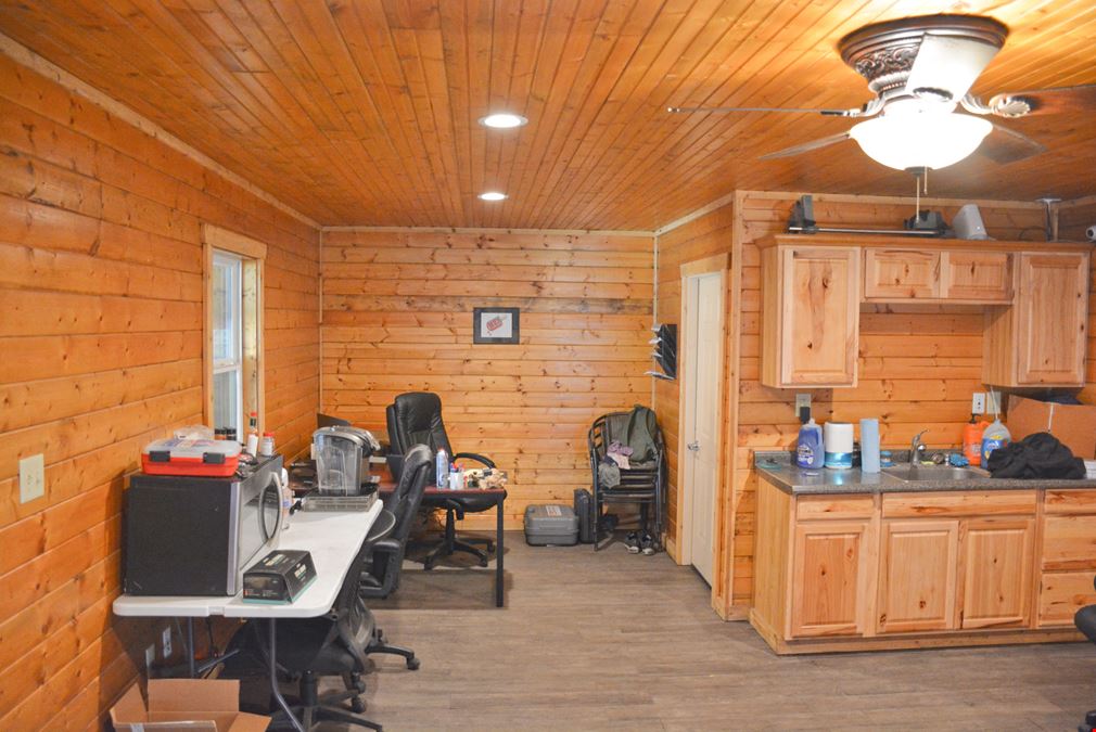 3,000 SF Office/Warehouse For Lease
