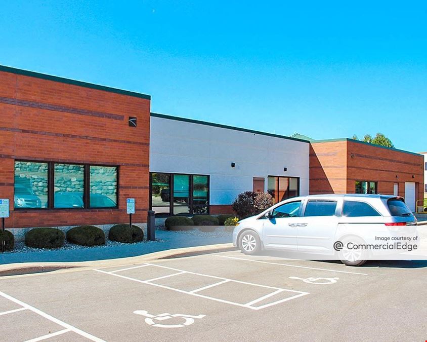 High Crossing Office Park - 2601 Crossroads Drive