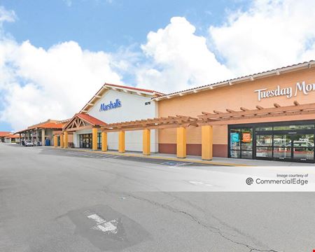 Preview of commercial space at 1330 North Moorpark Road