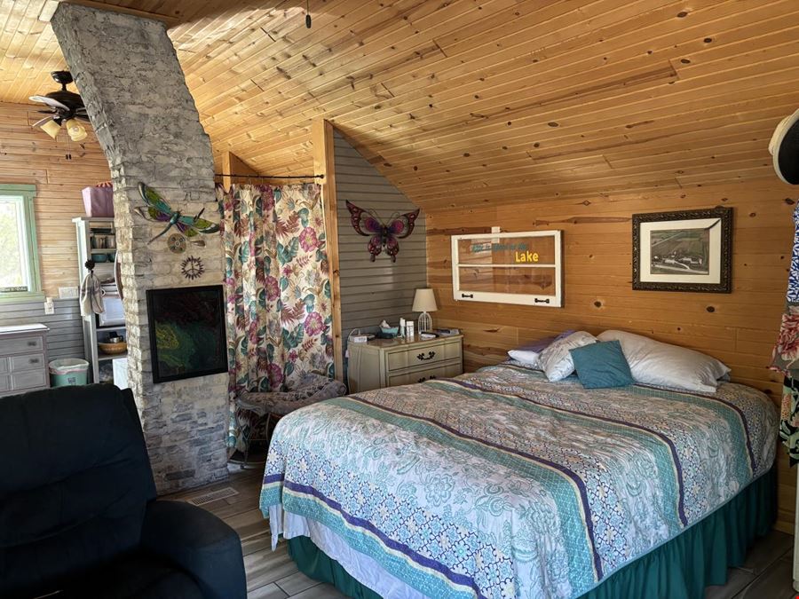 Candle Cottage – Turnkey Gift Shop & Business Opportunity