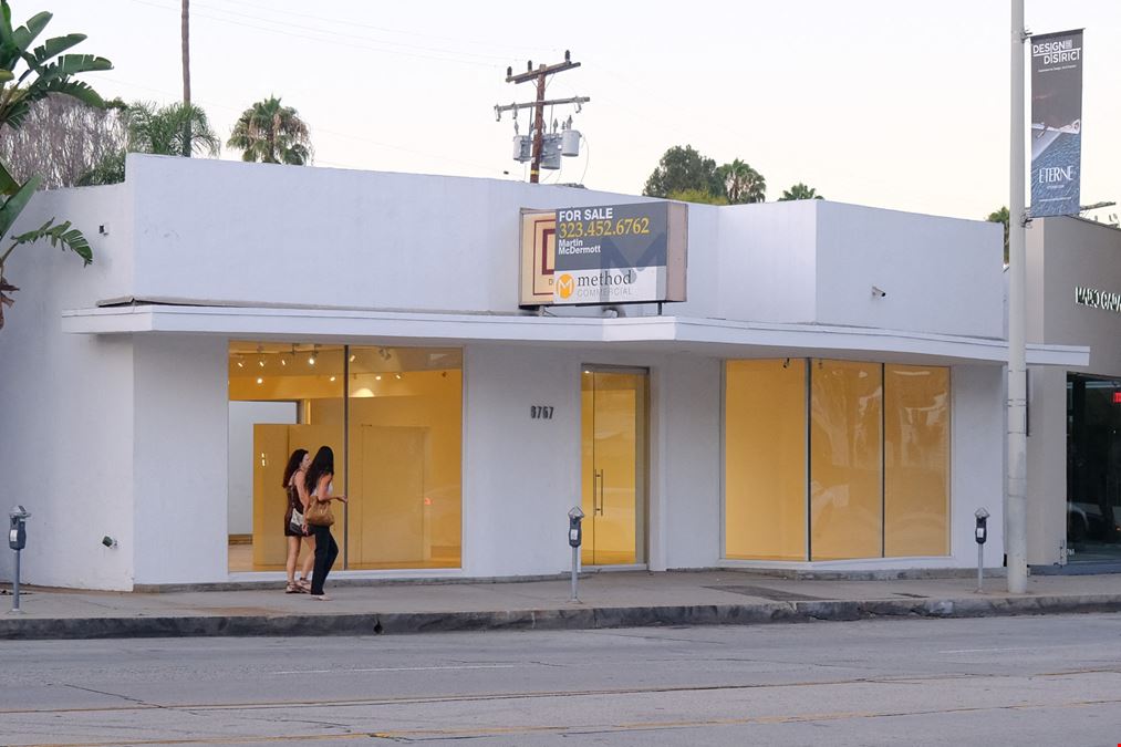 8767 Beverly Boulevard
