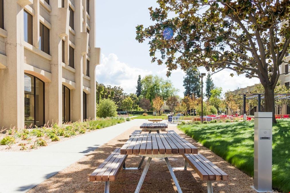 Palo Alto Square