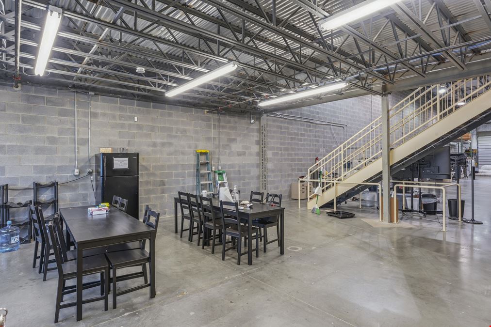 Warehouse Condo - Route 1 Dumfries