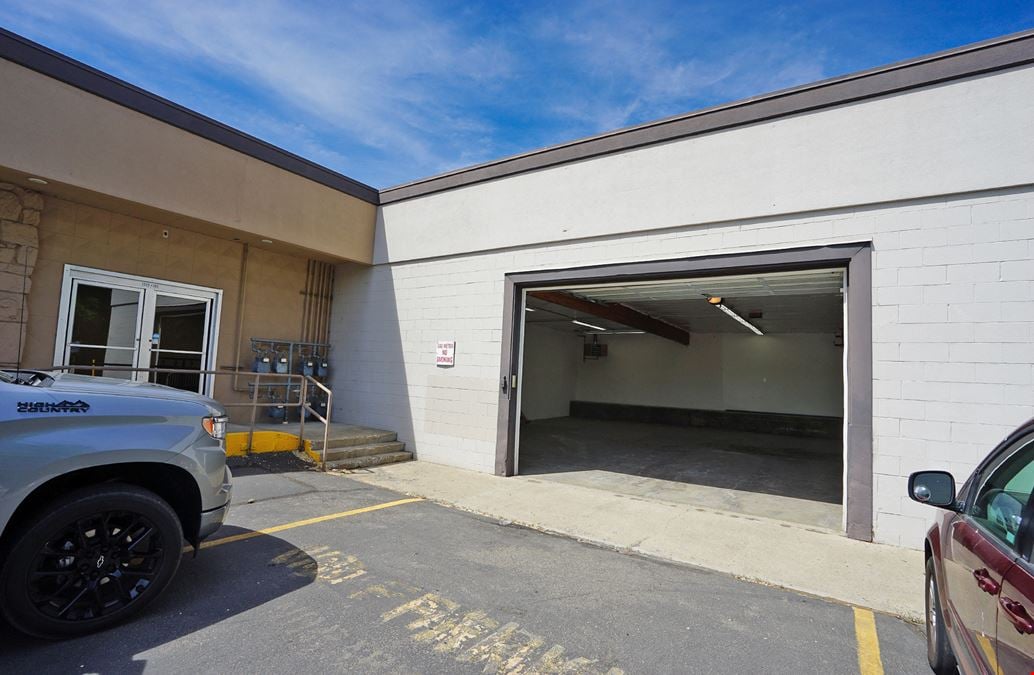 North Park Retail Plaza - FLEX SPACE