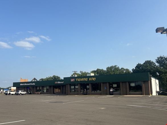 Preview of Retail space for Rent at 504 E. River Rd.