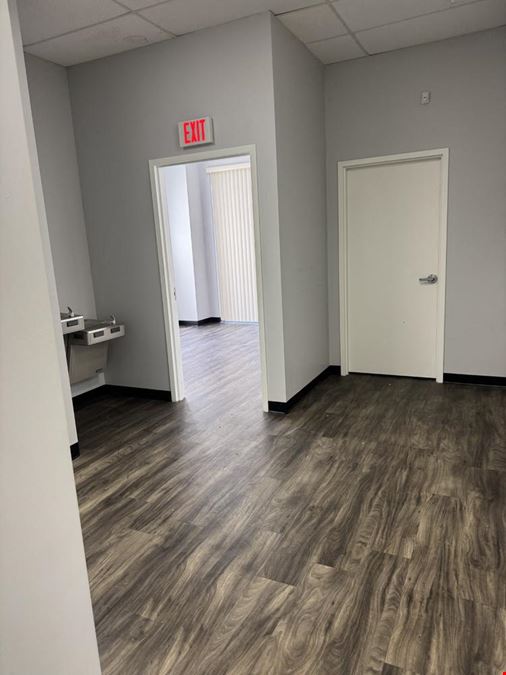 Office/Retail For Lease!!