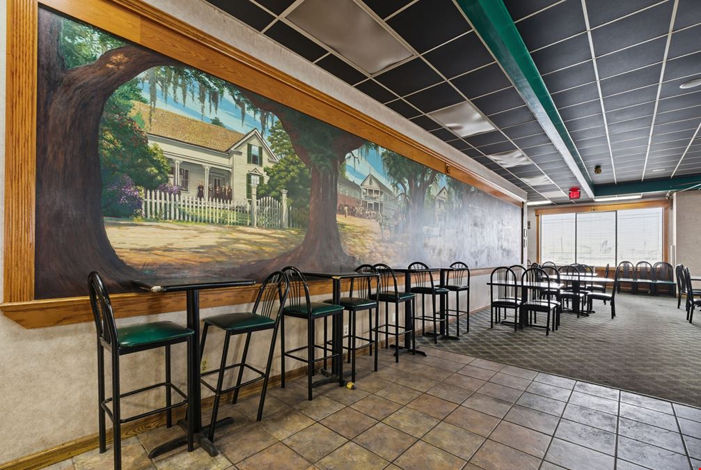 Interstate-side Restaurant Space