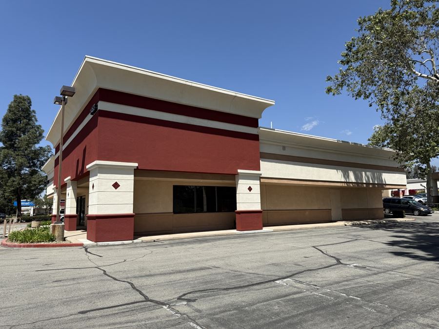 Village Grove Shopping Center