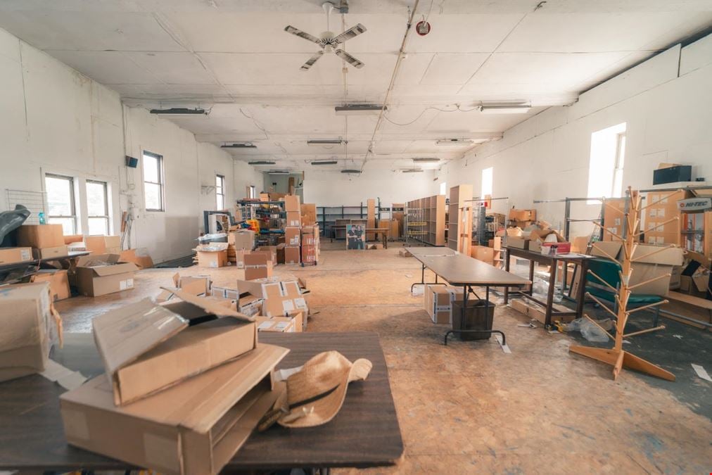 Warehouse Outlet