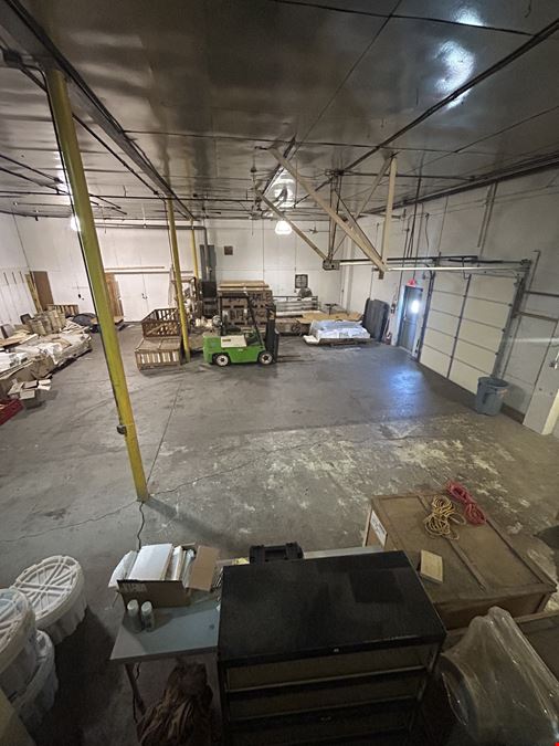 Industrial Flex Space/Warehouse on 165th