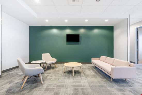 Regus - Highland Pointe