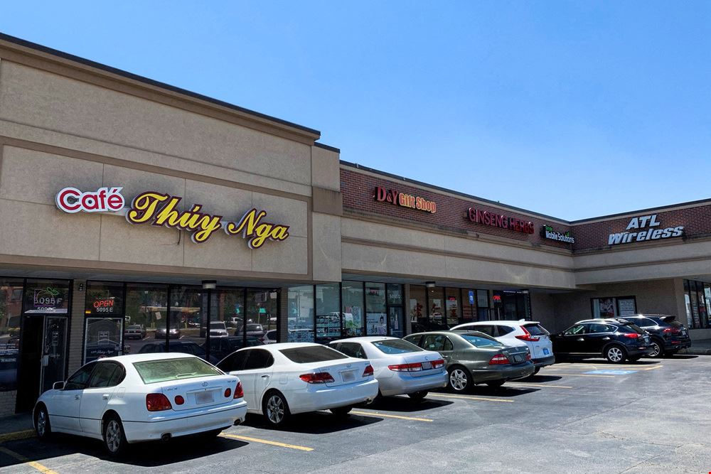 Northwoods Plaza