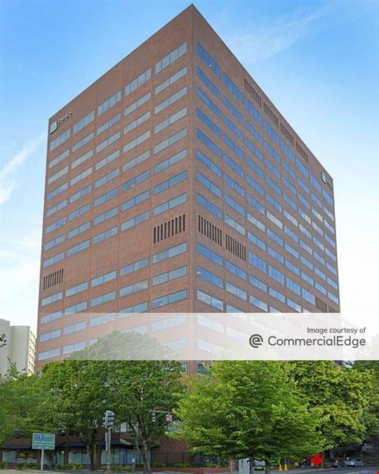 Umpqua Bank Plaza