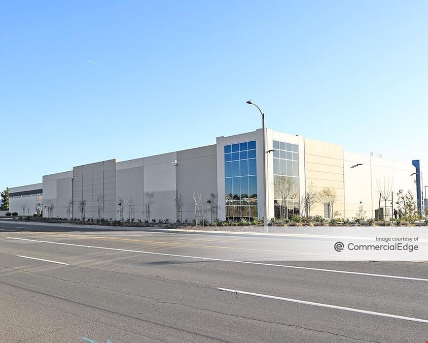 Majestic Freeway Business Center - Building 5