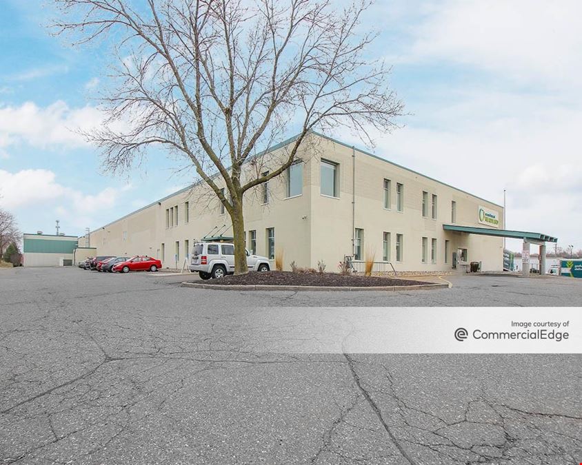 1140 Gervais Ave East