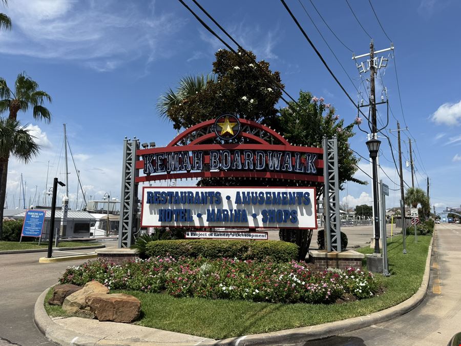 405 8th St, Kemah TX 77565- Office/Retail Opportunity