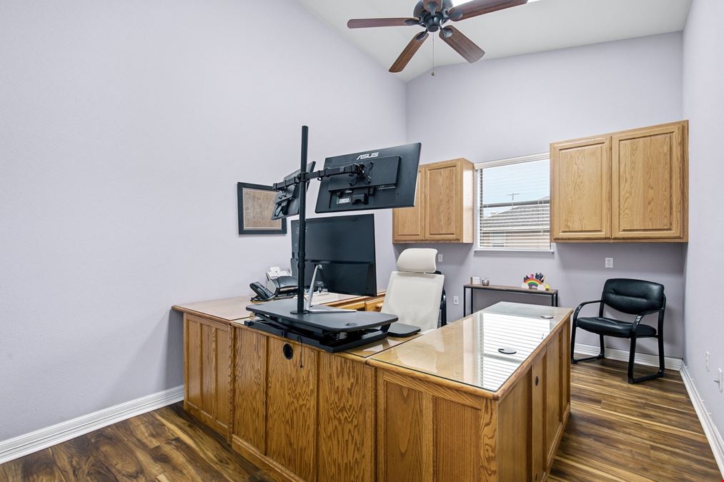 For Sale +/- 1,760 SF Professional Office