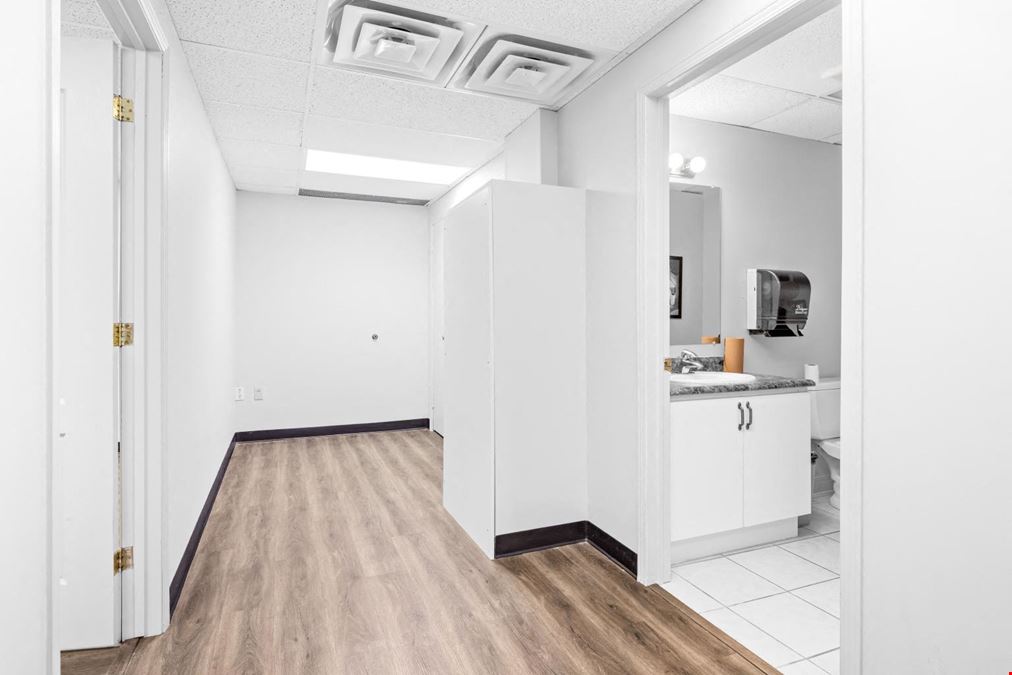 155 Terence Matthews Crescent unit 1&8