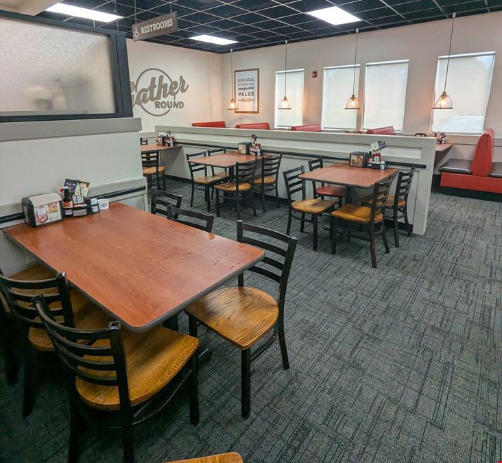 Former Golden Corral - Valley View Pkwy, Independence, MO - For Sale or Lease