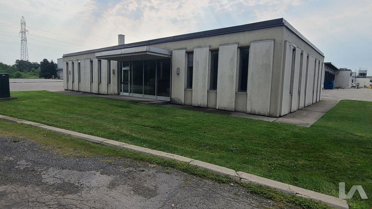590 Nash Road North