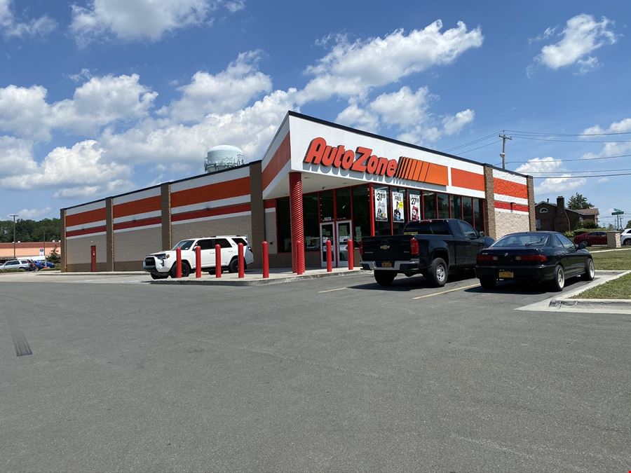 Turn-Key Nail Salon at Market 32 Anchored Shopping Center