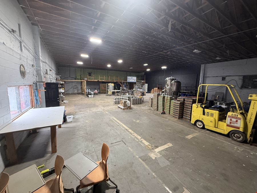 Industrial office/warehouse space