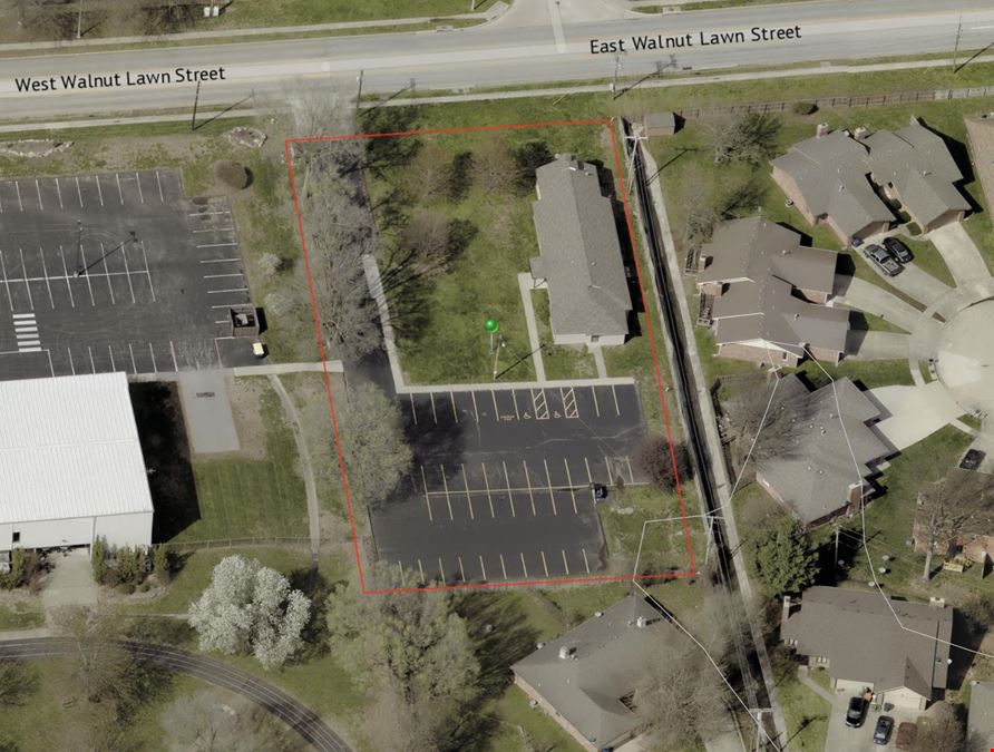 2,945 SF Office Building for Lease near Walnut Lawn & Campbell