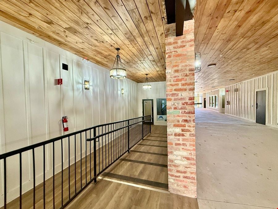 La Strada | Retail Space Available 950 Sq Ft