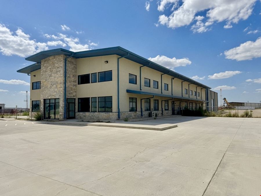 55,400 SF Flagship Office/Warehouse on 11.49 Acres