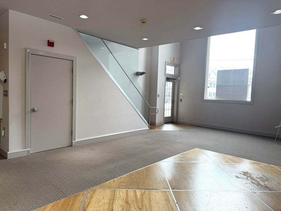 Exceptional Washington Crossing Retail Space