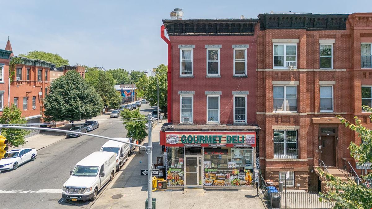 209 Lewis Ave