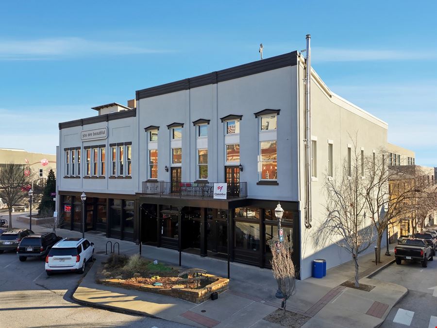 21 W Mountain Street
