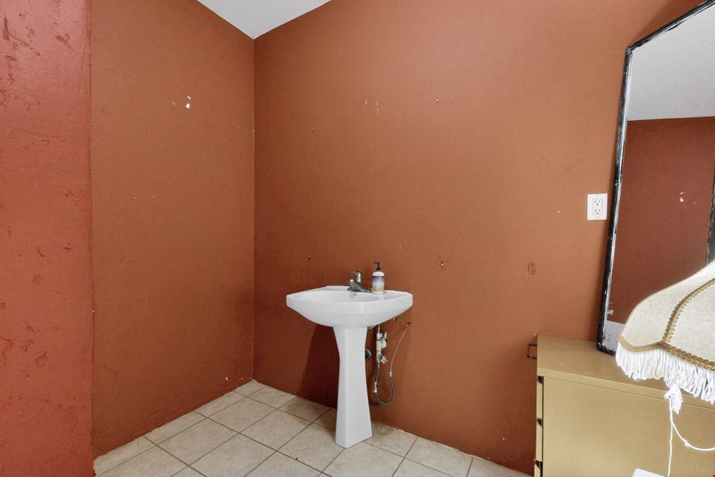 RARE NOB HILL RETAIL AND EVENT SPACE OWNER FINANCING