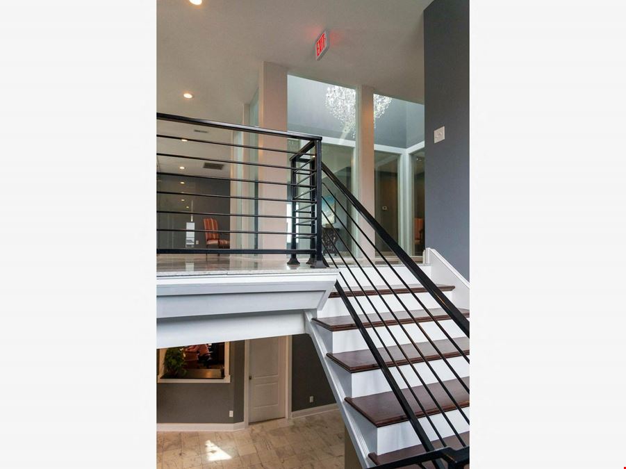 Lynchburg Legal & Professional Building