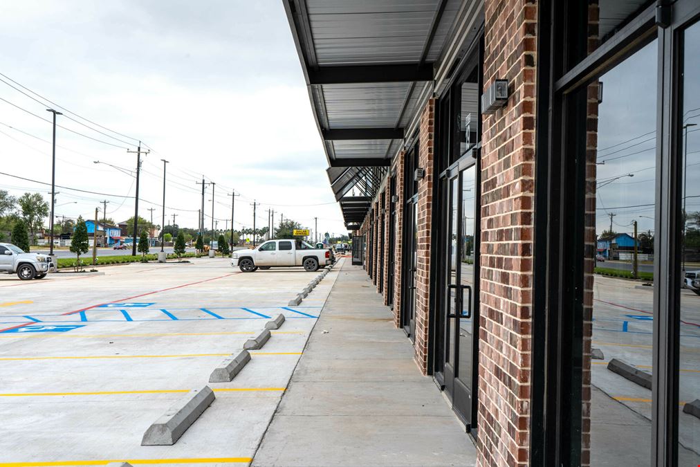 Retail Spaces | 961 SF -  982 SF | EDINBURG TX