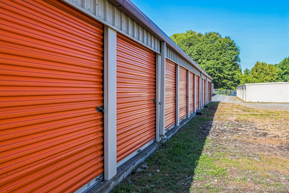 Trackside Self Storage