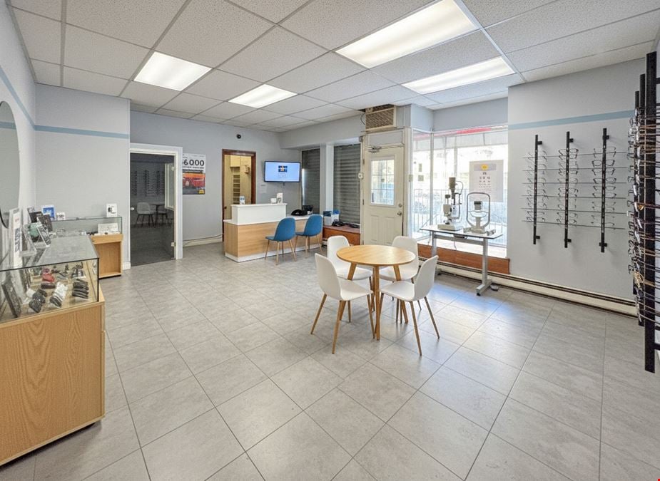 150 - 700 SF | 2318 Avenue D | Vanilla Box Retail Spaces for Lease