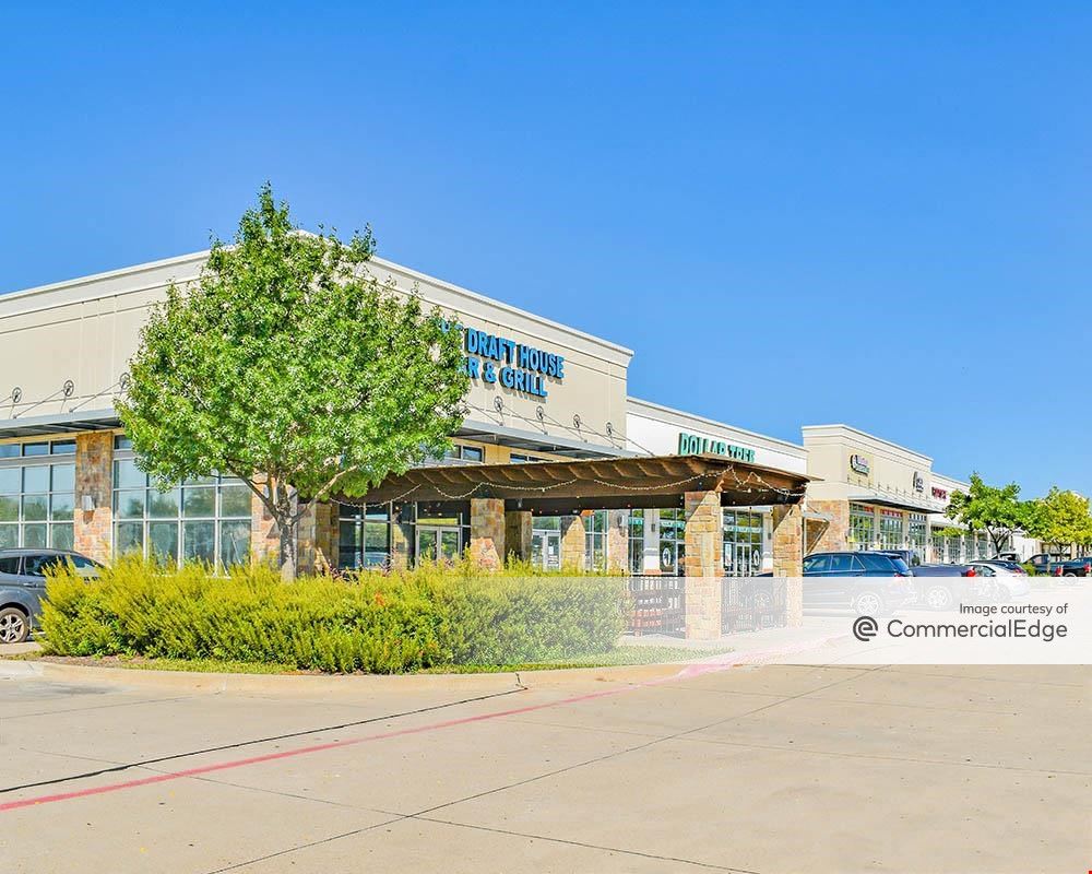 Little Elm Towne Crossing