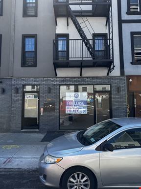 600 SF | 1706 E New York Ave | Vanilla Box Retail Space For Lease