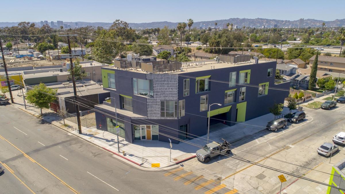 5135 W Adams