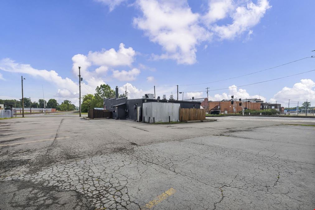 526 W Center St