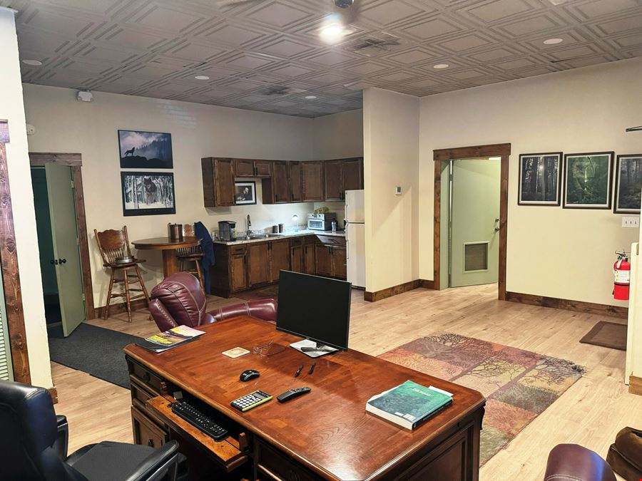 Rarely Available Commercial Flex Space in Cape Coral!