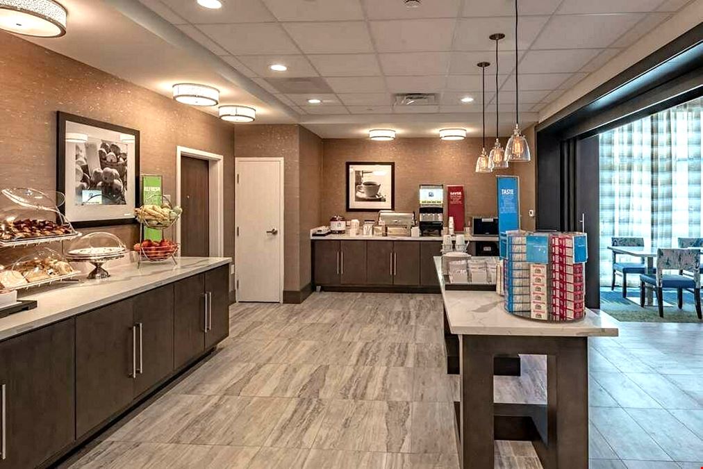 Hampton Inn & Suites Dallas/Plano Central