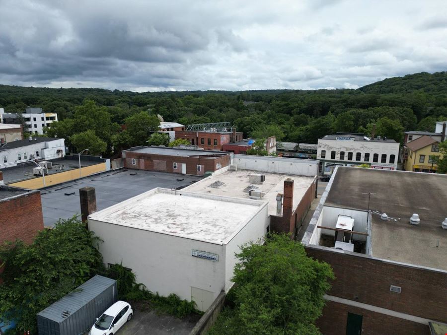 757 Main St