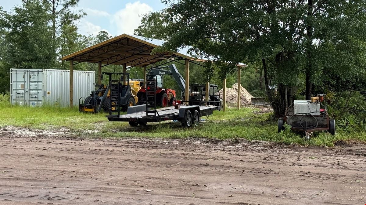 298 Acres in Fountain, FL | High-Fenced Hunting Ranch with Pond & Investment Potential