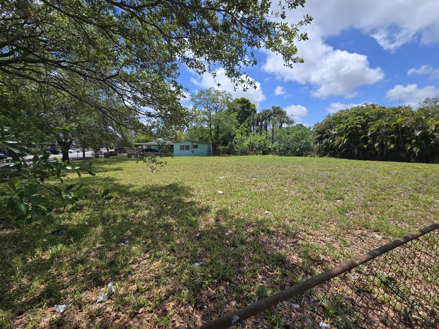 Residential Land in Fort Lauderdale 8975 SQFT